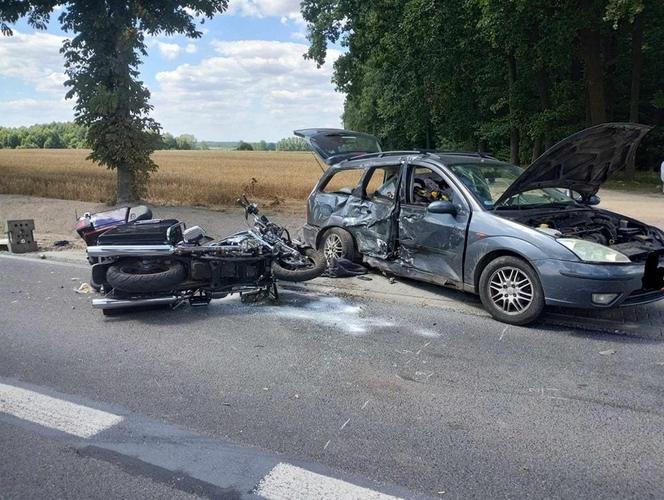 W wypadku w powiecie łosickim ucierpieli kierowca i pasażerka motocykla