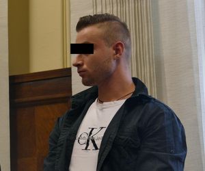 Wypchnął ukochaną przez okno, bo nie chciała do niego wrócić. „Ola sama skoczyła”