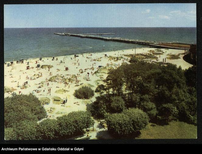 Golizna na plaży w czasch PRL