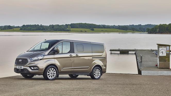 Ford Tourneo Custom 
