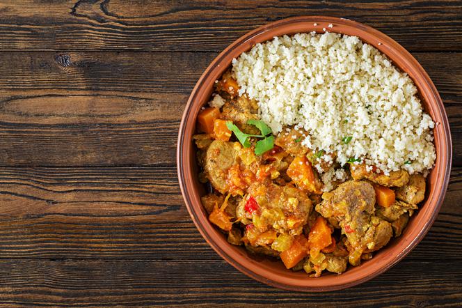 Gulasz z indyka z kaszą bulgur z menu beszamel.pl DIETETYCZNIE