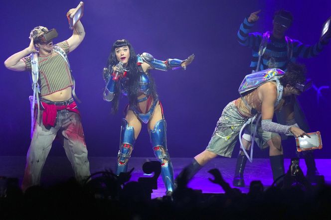 Były premier i piosenkarka razem! To już oficjalne