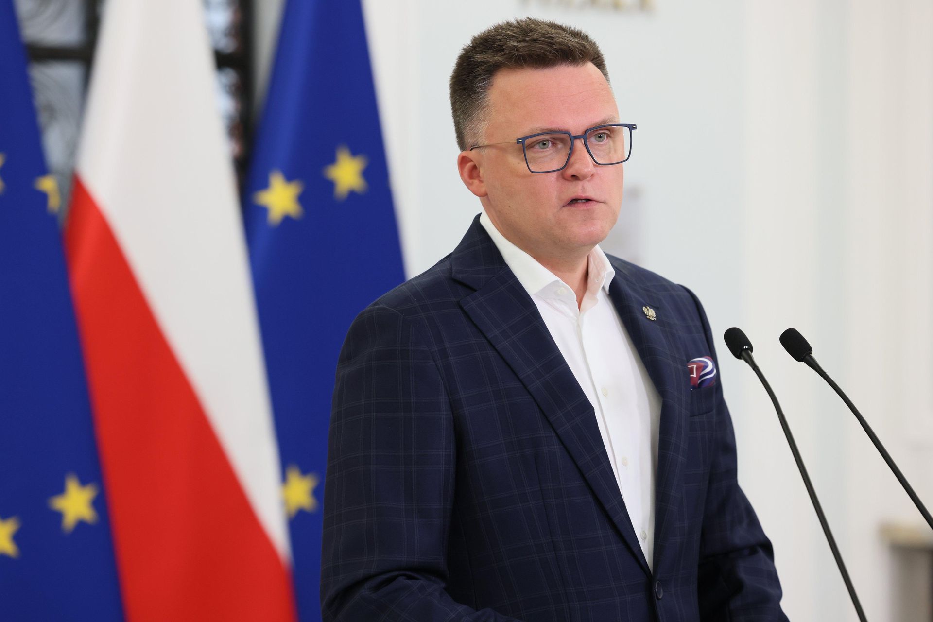 Холовня воткнул булавку в прокуратуру, объявил 27 голосов по делу Зёбро и предал,...