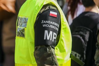 Tajemniczy obiekt na Mazowszu. Na miejscu żandarmeria i prokuratura