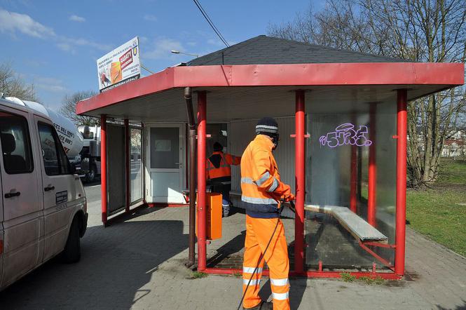 Przemyskie przystanki i autobusy zdezynfekowane