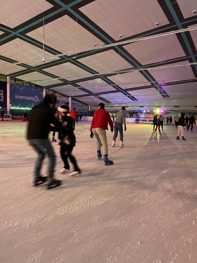 Świąteczna Potańcówka na Icemanii