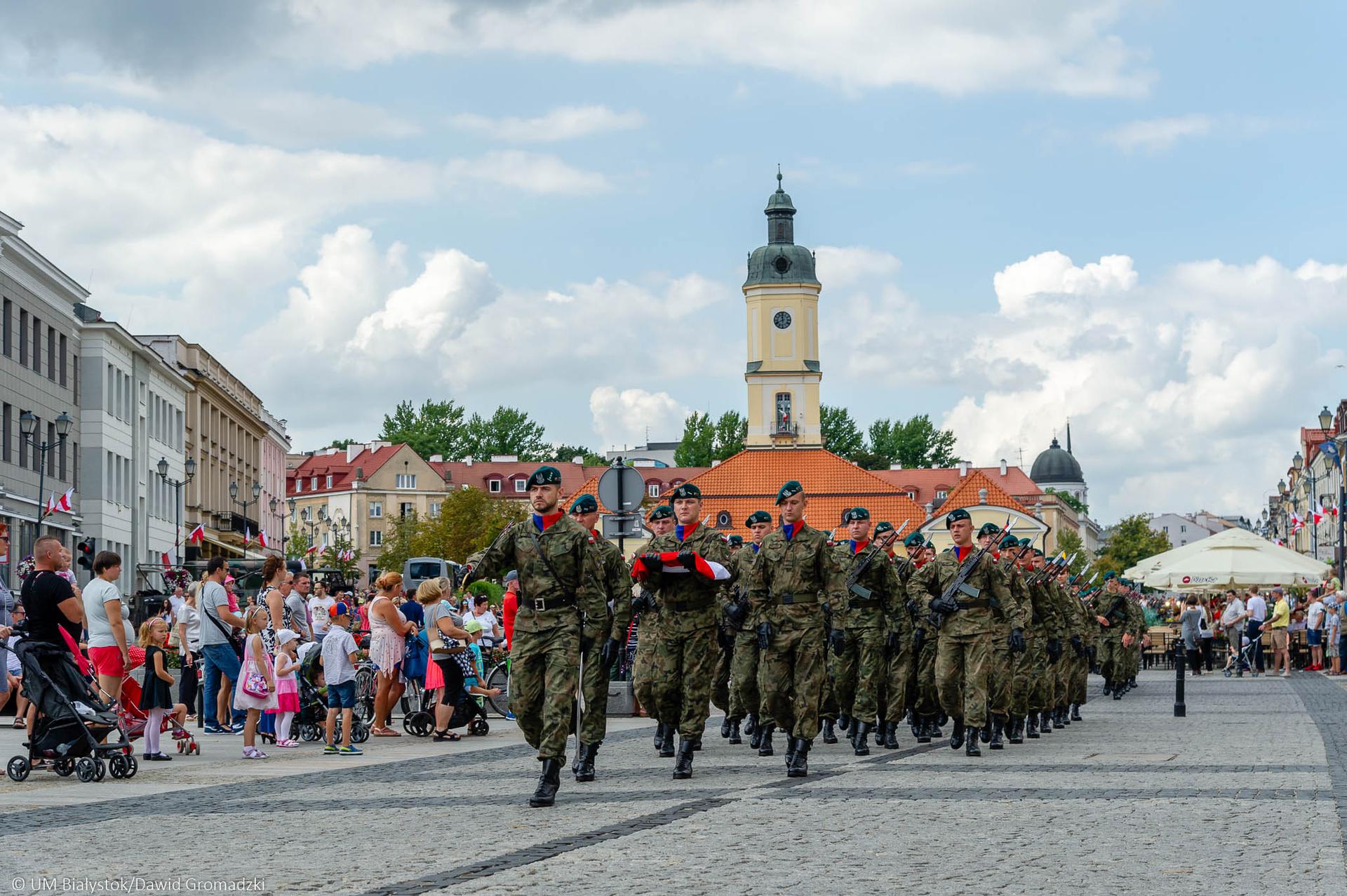 Hei! 22+  Grunner til 15 Sierpnia Święto: 15 sierpnia to w kościele katolickim bardzo ważne święto upamiętniające wniebowzięcie najświętszej maryi panny.