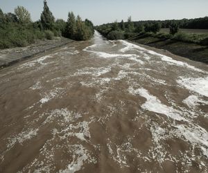 Powódź coraz bliżej Wrocławia. Ewakuacja Kątów Wrocławskich i chaos informacyjny wokół Mietkowa