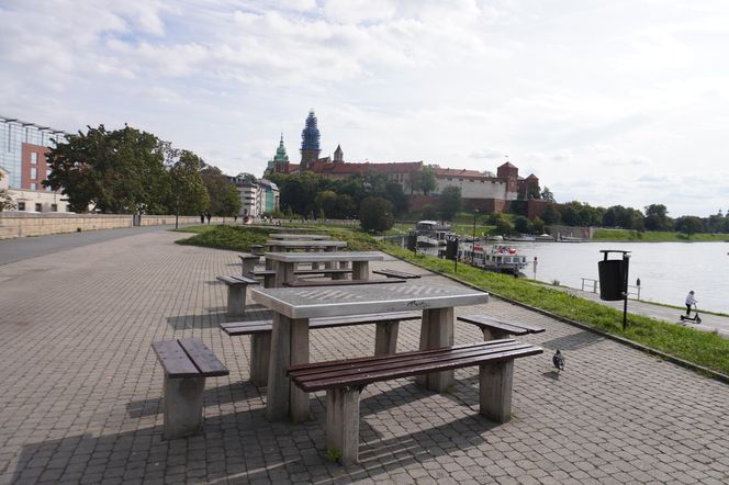 Wawel widziany z bulwaru Czerwieńskiego