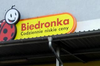 Biedronka wychodzi naprzeciw oczekiwaniom klientów i obiecuje... toalety!