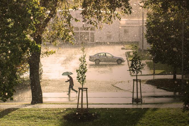 Silny deszcz zaleje Lublin! Nadciągają potężne ulewy? Ostrzeżenie