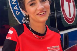 Na sygnale na planie. Karolina (Klaudia Janas)