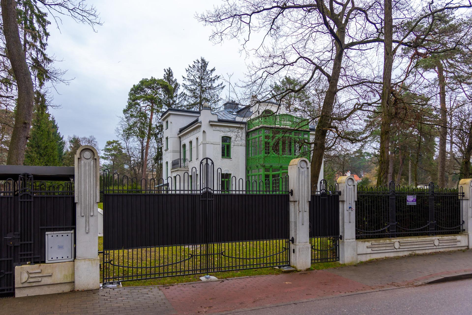 Konstancin-Jeziorna. Zabytkowe wille odzyskują dawny blask - zobacz wyremontowane rezydencje