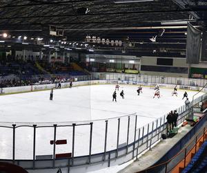 Zbliżają się Mistrzostwa Polski odlbojów w hokeju na lodzie. Będzie trzy dni rywalizacji w Sosnowcu
