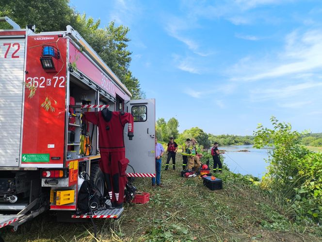 Tragedia nad Dunajcem! Ciągnik z mężczyzną wpadł do rzeki. Nowe informacje