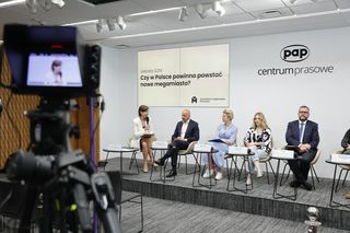 Debata - Czy w Polsce powinno powstać nowe megamiasto?