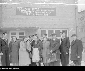 QUIZ PRL. Od Lenino do „fali”: Sprawdź, czy przetrwałbyś w wojsku PRL. Tylko dla orłów!