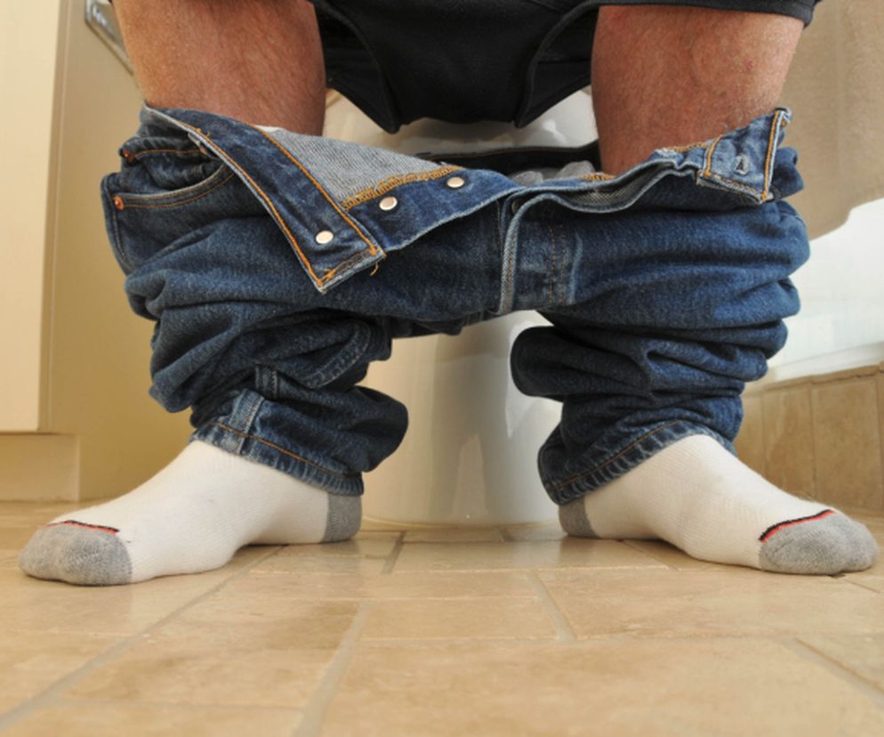 CZĘSTE WYPRÓŻNIANIE - przyczyny. Co jest 
 powodem częstego oddawania stolca?