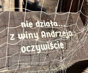 Na miejscu powitali nas sami Adamczewscy z rodziną, chłopami i Andrzejem oraz twórcy 1670