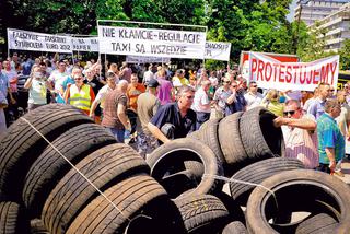 Strajki paraliżują Polskę