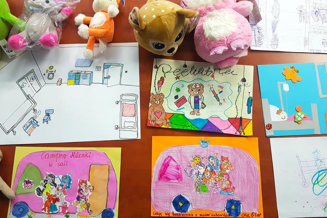 Dzieciaki z chorzowskiego ZSM narysowały jaki powinien wyglądać ich pobyt w szpitalu