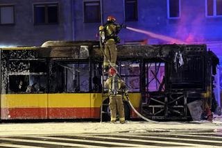 Autobus stanął w ogniu. Spłonął doszczętnie! W środku byli pasażerowie