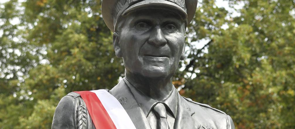Odsłonięcie pomnika generała Zbigniewa Ścibora Rylskiego