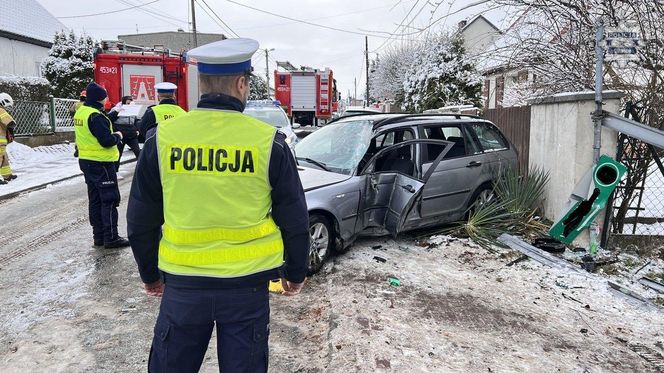 Poważny wypadek w Pilchowicach. Ranna matka z córką. Wezwano śmigłowiec LPR ZDJĘCIA