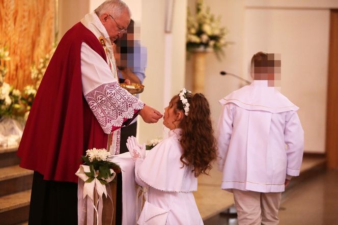 Iwona Węgrowska wyprawiła córce komunię