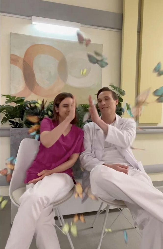 M jak miłość. Aneta (Ilona Janyst), Olek (Maurycy Popiel)