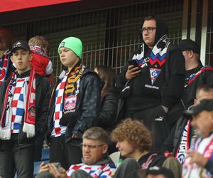 Górnik Zabrze zmierzył się z Zagłębiem Lubin. Kibice rozgrzewali piłkarzy z trybun