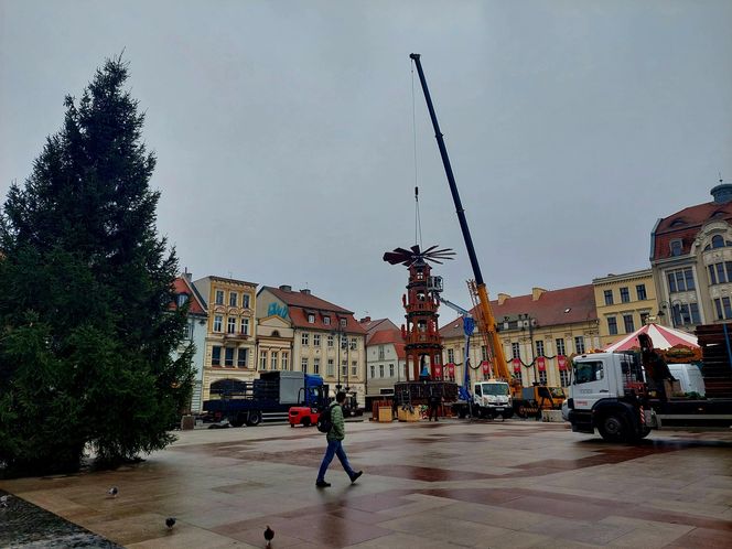 Bydgoszczanie już myślą o Świętach Bożego Narodzenia. To jedyny w Polsce jarmark na moście