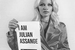 Pamela pokazała się prezydentowi w bikini! Chciała tylko jednego