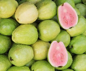 Ten owoc to naturalny sprzymierzeniec w walce z cukrem i cholesterolem. Bogaty w witaminy