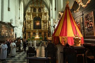 Trójmiasto żegna papieża Franciszka. Gdańskie umbraculum zostało otwarte