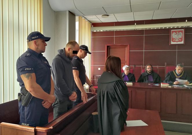 30 lat za zamordowanie Karoliny