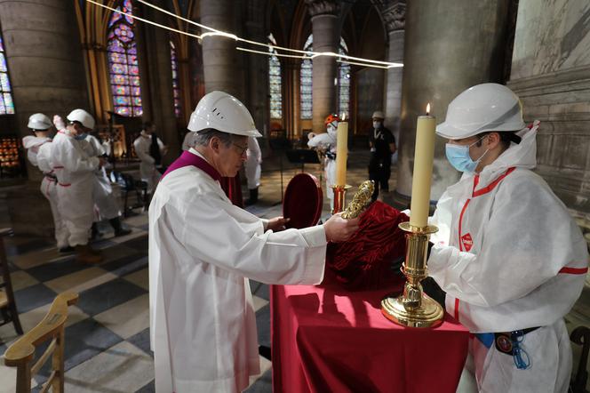 Wielki Piątek w Notre Dame