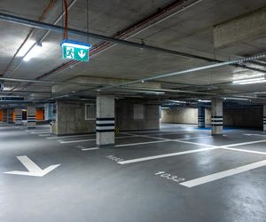 Parking podziemny pod placem Powstańców Warszawy w Warszawie