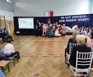 Uroczystość jubileuszowa w siedleckiej Dziesiątce była okazją do wspomnień
