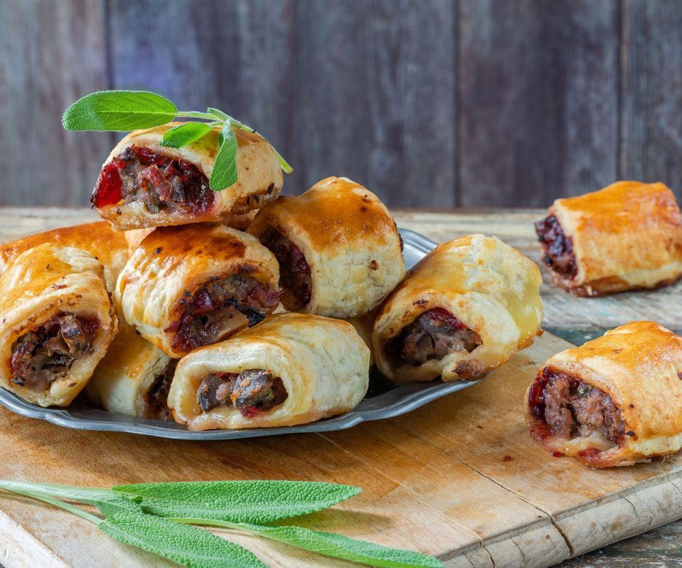 paszteciki z mięsem i pieczarkami