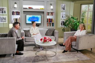 Barbara Bursztynowicz w najmodniejszej koszuli tego sezonu. Ideał dla kobiet dojrzałych