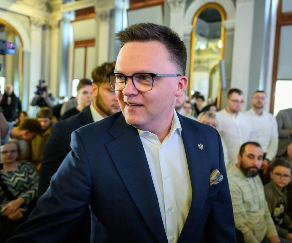 Szymon Hołownia podczas spotkania z mieszkańcami Tarnowa