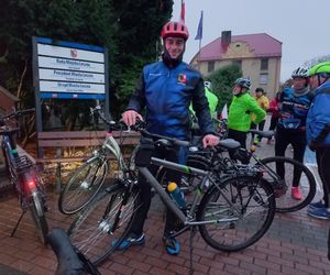 Z Leszna wystartował rajd rowerowy Biało-Czerwono Zakręceni