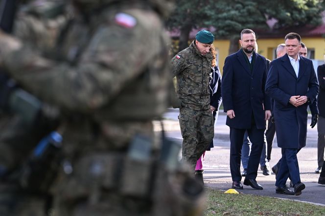 Polskie fabryki amunicji ponad podziałami. Szef MON i marszałek Sejmu w Rzeszowie 