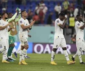 Rollercoaster emocji w meczu Ghana - Korea Południowa. Wielka afera po zakończeniu spotkania, trener z czerwoną kartką