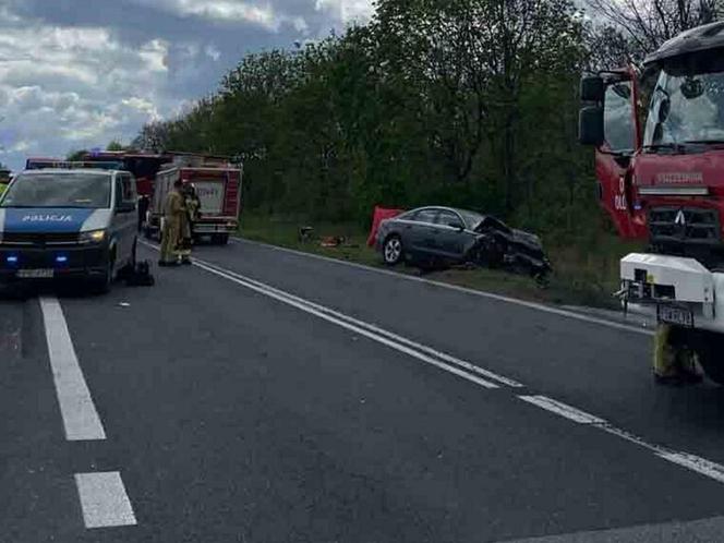 Tragiczny wypadek. Zginęli niemal pod domem. Wśród ofiar były piłkarz