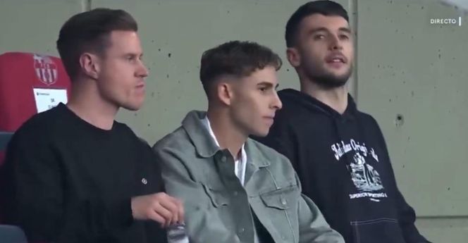 Marc-Andre ter Stegen, Fermin Lopez i Joan Garcia podzcas meczu FC Barcelona- PSG