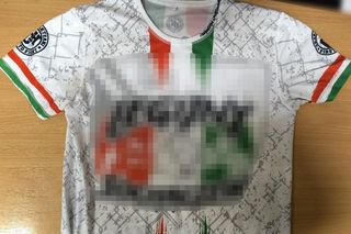 Kibic Legii Warszawa zabrał koszulkę nastolatkowi