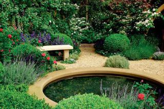 Woda w ogrodzie: staw, oczko wodne, strumień, fontanna, kaskada