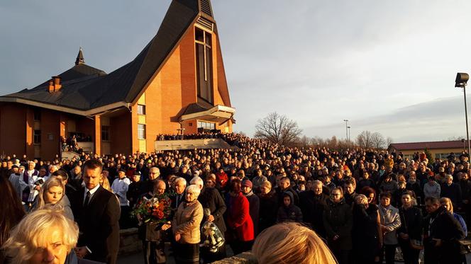 Ostatnia droga ks. Stanisława [ZDJĘCIA]